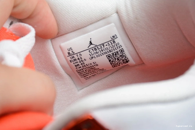 Air Team 4 Jordan OrangeCT8527-118 0817